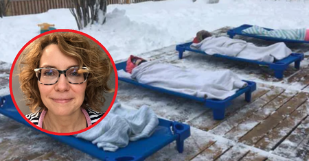 Pokazała, jak śpią dzieci. "Nie ma złej pogody, są tylko nieodpowiednie ubrania"