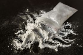Szczecinek: 2-letnie dziecko połknęło amfetaminę znalezioną w domu
