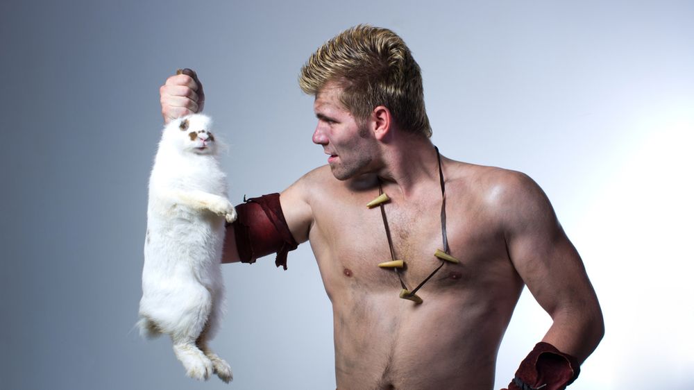 Zacznij żywić się jak jaskiniowcy z epoki paleolitu – dieta paleo