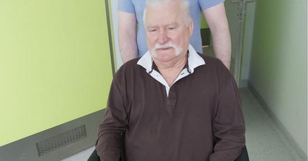 Lech Wałęsa wyszedł ze szpitala. Wiadomo, z jakimi problemami się zmaga