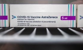Europejska Agencja Leków o szczepionce AstraZeneca: Preparat można dalej stosować