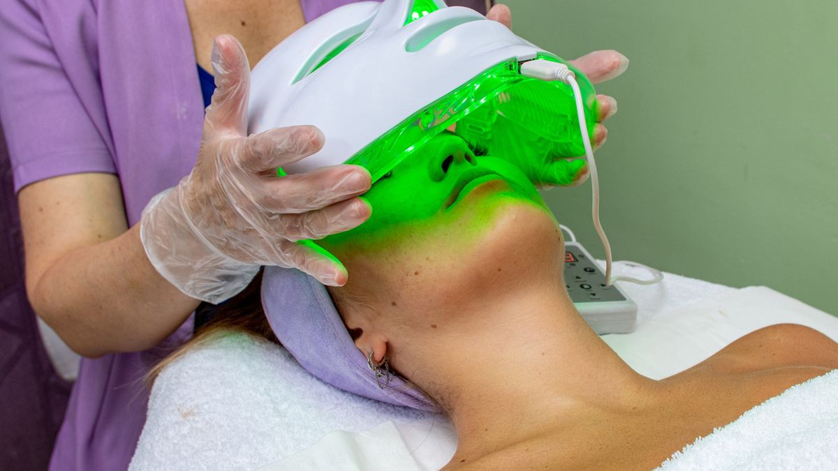 Fototerapia znalazła zastosowanie w medycynie i dermatologii.