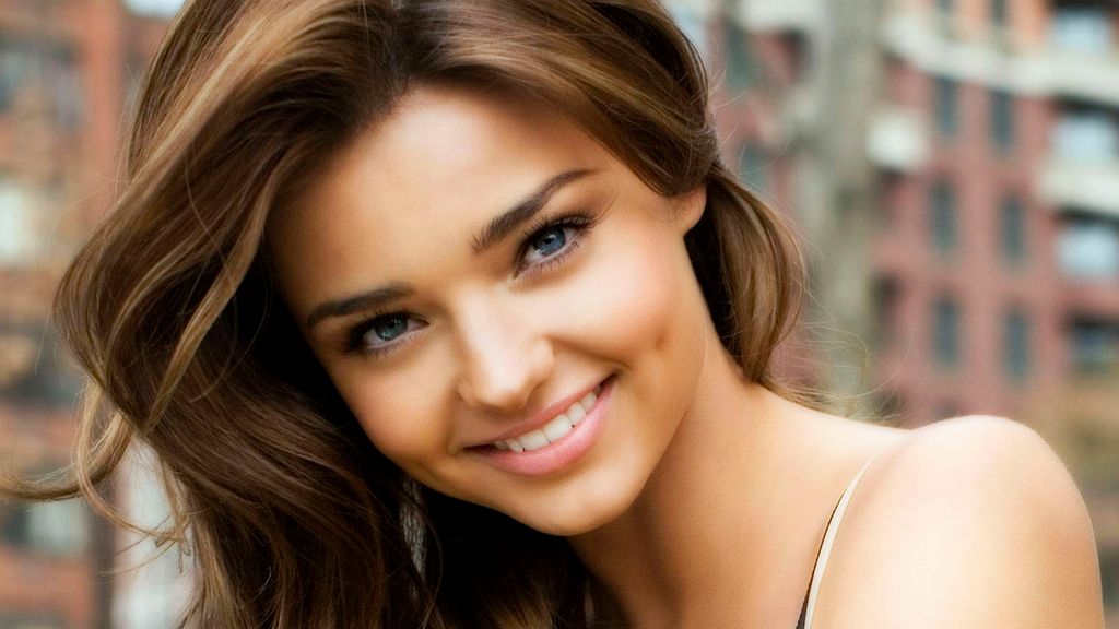 Dobrze wykonany makijaż dzienny pozwala poczuć się kobiecie lepiej