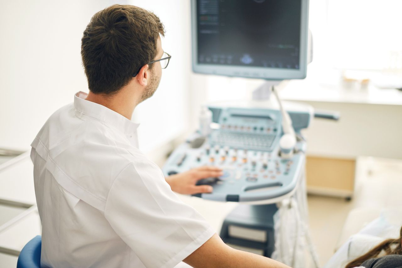 USG przezciemiączkowe - wskazania, przebieg, co wykrywa, wyniki