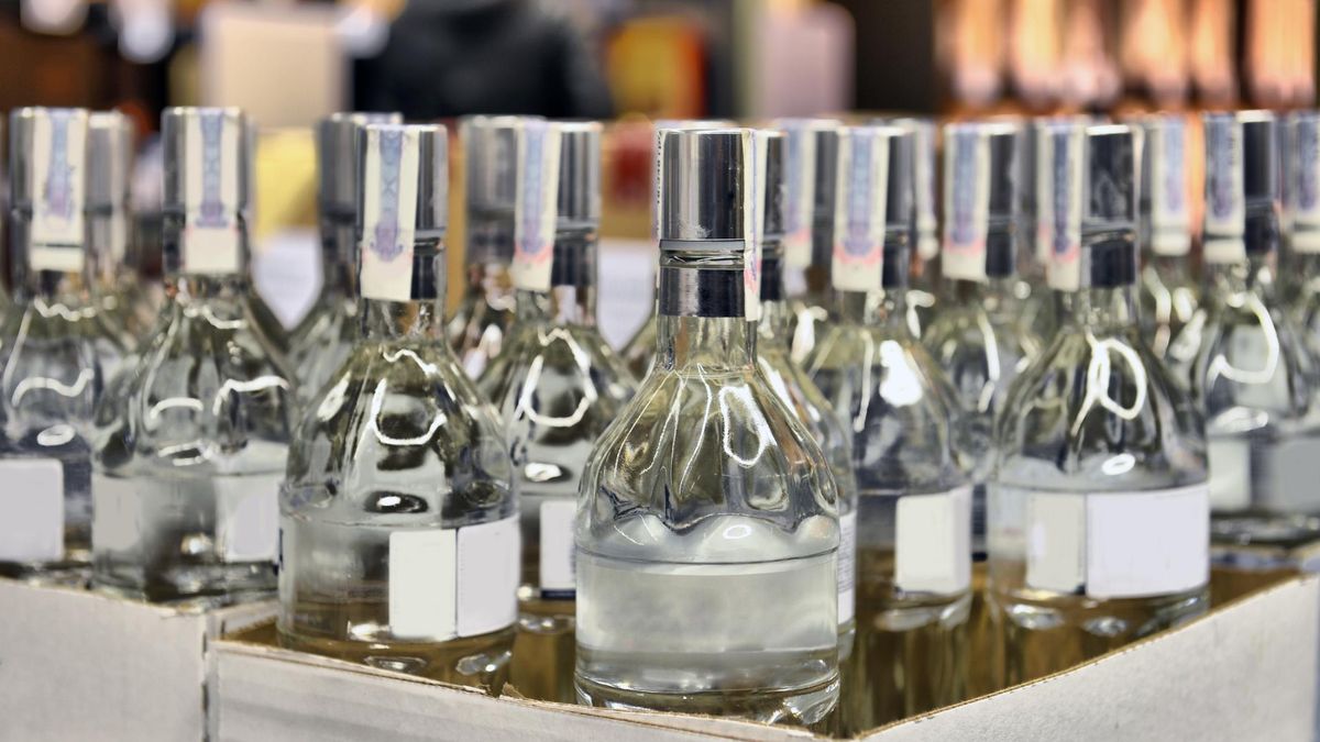 Alkohol powoduje śmierć komórek. Uderza w żołądek, trzustkę, wątrobę