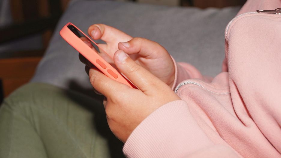 "Media społecznościowe to główne miejsce polowań na dzieci"