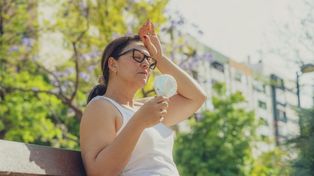 Upały uderzają w psychikę. O tym skutku prawie się nie mówi