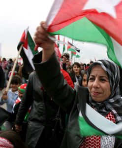 W Jordanii zaatakowano grupę pokojowych demonstrantów