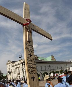 Przed Pałacem Prezydenckim mocniejsze barierki