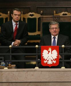 Komorowski jest "mniej łaskawy" niż jego poprzednicy