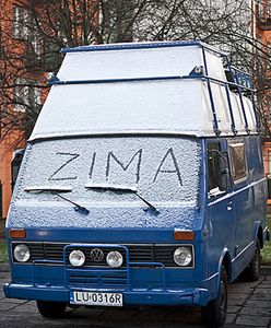 Zima atakuje - na drogach robi się niebezpiecznie