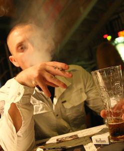 Właściciele "klubów palacza" stracą koncesję na alkohol