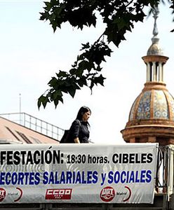 Hiszpanie protestują przeciwko obniżce płac