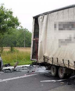 Tragiczny wypadek - kierowca mercedesa zginął na miejscu