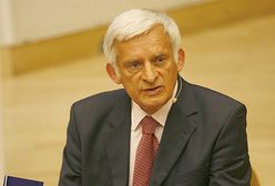 Były premier kandyduje i ignoruje internautów