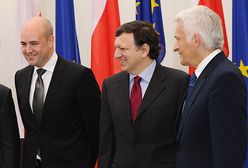 Buzek, Barroso i Reinfeldt "namówili się" na Klausa