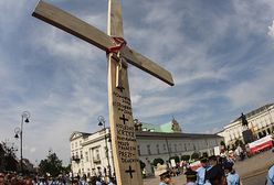 Przed Pałacem Prezydenckim mocniejsze barierki