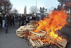 Zawiesili groźbę wysadzenia fabryki we Francji