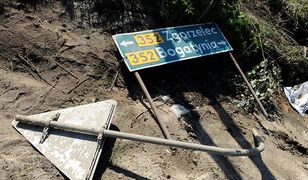 Rząd robi wszystko, by spowolnić wypłaty dla powodzian?