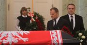 Premier pełnił wartę honorową w Pałacu Prezydenckim