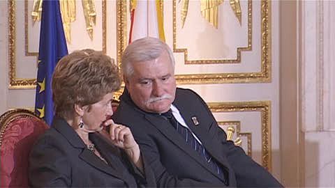 Wałęsa na szczycie laureatów Pokojowej Nagrody Nobla