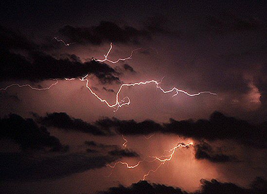 Meteorolodzy ostrzegają: będą silne burze w Lubuskiem