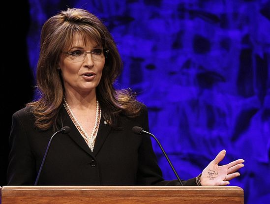 Sarah Palin napisała sobie na ręce, co ma mówić