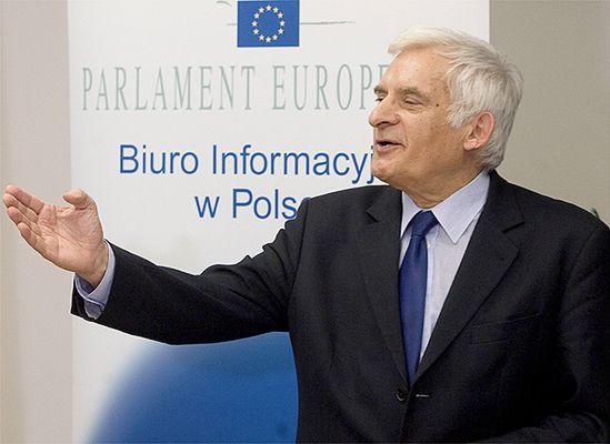 Buzek: to nie może trwać zbyt długo