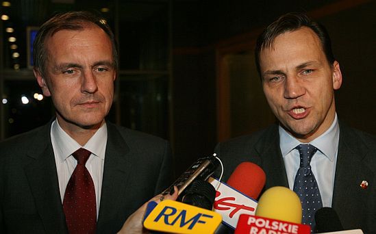 Rosyjska agencja Interfax przeprosiła Sikorskiego