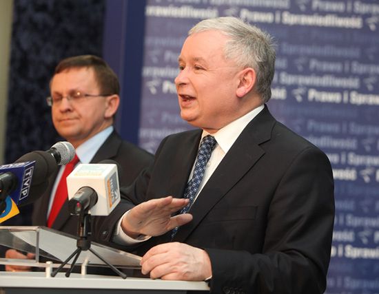 Jarosław Kaczyński powitany owacjami w Kruszwicy