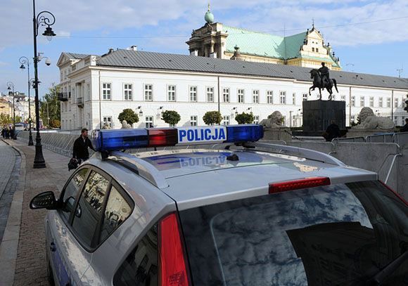 "Przeniesienie krzyża odbędzie się w odpowiednim czasie"