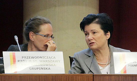 Gronkiewicz-Waltz: Krzyż tam? Pomnika Papieża też nie ma