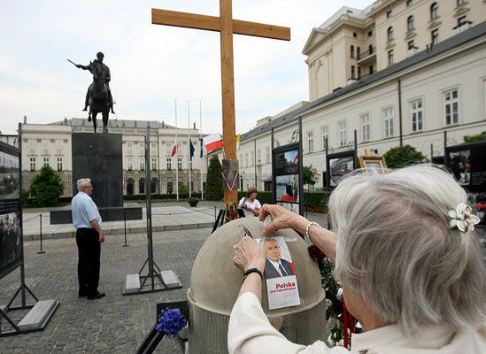 "Krzyż przy Pałacu Prezydenckim to zły pomysł"