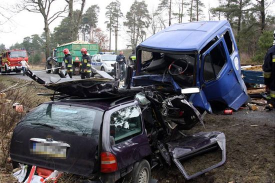 Groźny wypadek na Pomorzu, 5 osób rannych