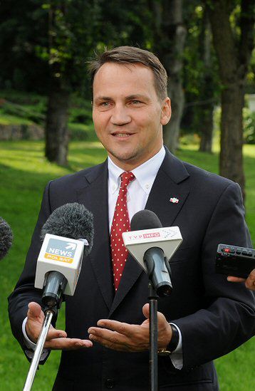 Sikorski do Ukrainy: jesteśmy waszym przyjacielem