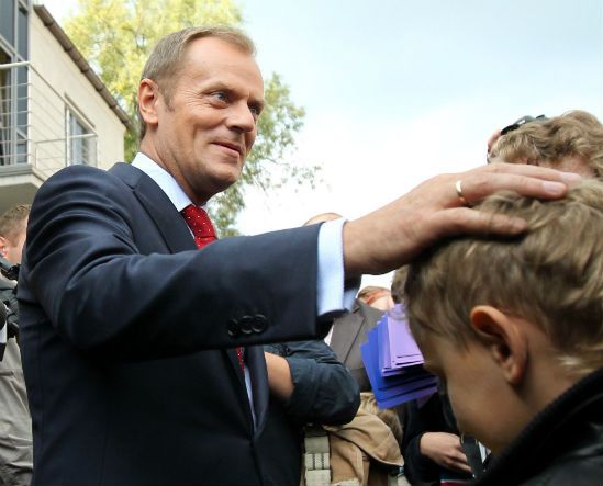 Tusk: cieszę się, że prezydent Komorowski to zrobi