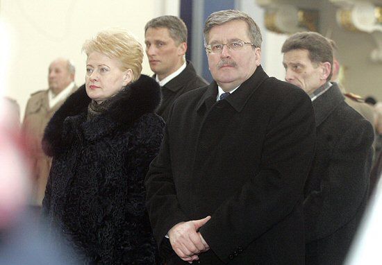 Komorowski rozmawiał z prezydent Litwy o "sprawach trudnych"