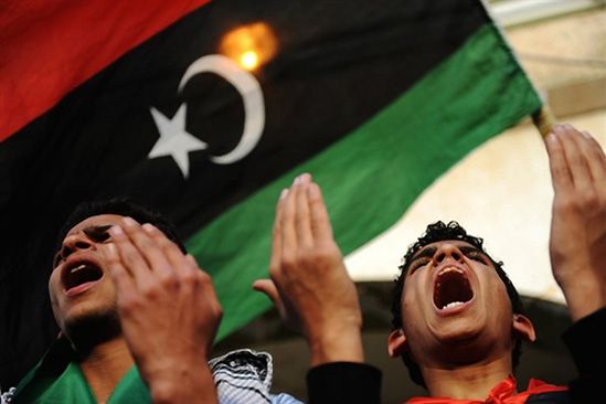 "Siły Kadafiego wycofały się, ale nadal groźne"