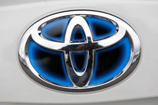Toyota wstrzyma produkcję samochodów w USA