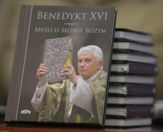 Książka Benedykta XVI - "drogowskaz dla poszukujących Boga"