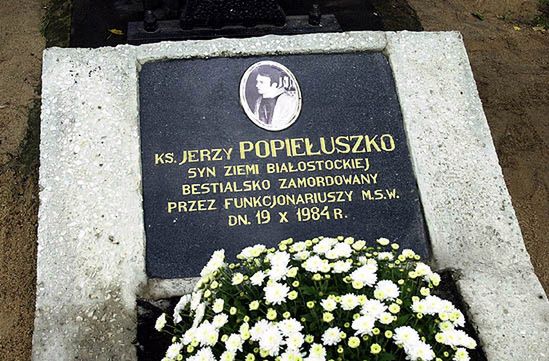 Policja zajmie się zastraszaniem rodziny ks. Popiełuszki