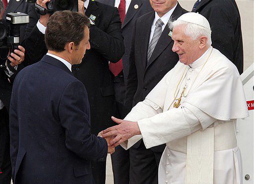 Benedykt XVI przybył z wizytą do Francji