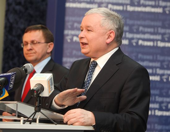 Jarosław Kaczyński powitany owacjami w Kruszwicy