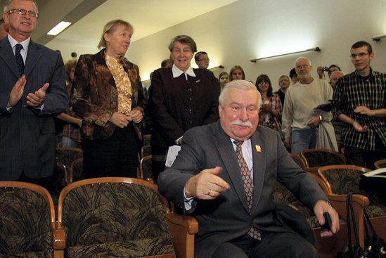 Wałęsa: mogłem narzucić siłą dyktaturę personalną