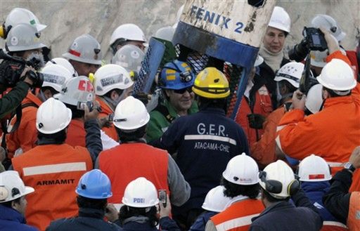 Górnicy uratowani - pierwsza taka akcja na świecie