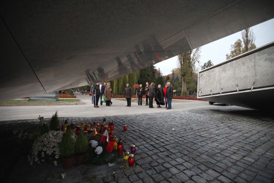 Wkrótce przekazanie pomnika ofiar katastrofy smoleńskiej