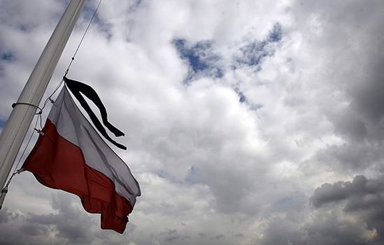 Polska czci pamięć ofiar katastrofy w Smoleńsku