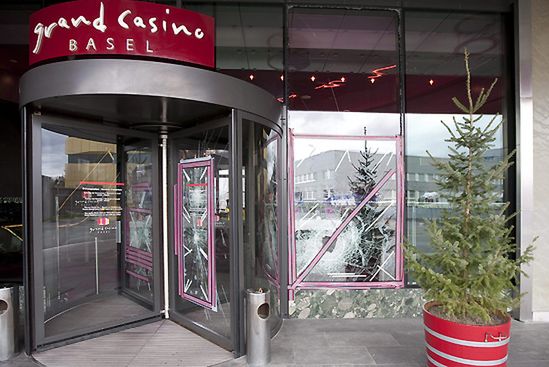 Zuchwały napad na kasyno w Szwajcarii