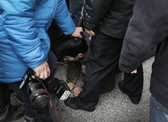 Dziennikarz Bloomberg News został pobity w Pekinie