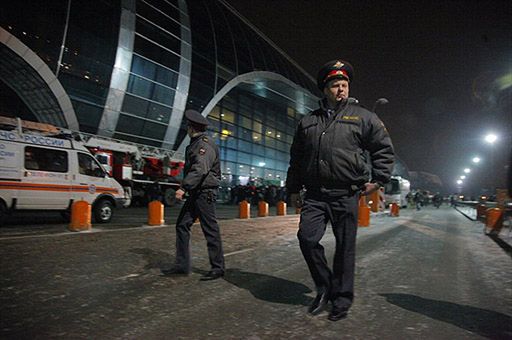 Samobójczy atak na lotnisku w Moskwie - 35 osób nie żyje